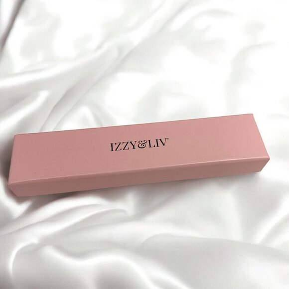 Izzy & Liv That Melanin Necklace Gold Tone 17"L Plus Hook Earrings - Picture 5 of 7